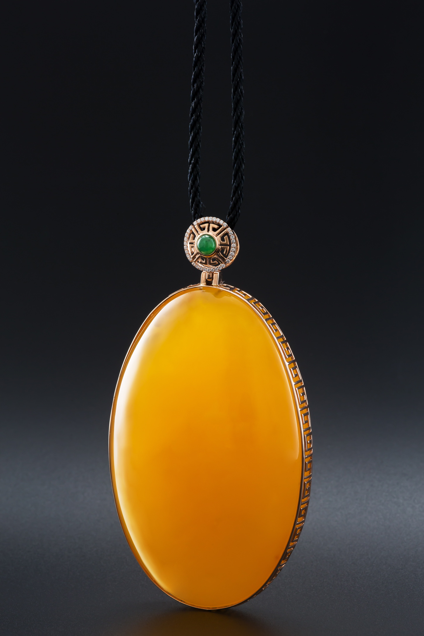 老蜜蜡琥珀分多少种,天然琥珀和蜜蜡的区别是什么