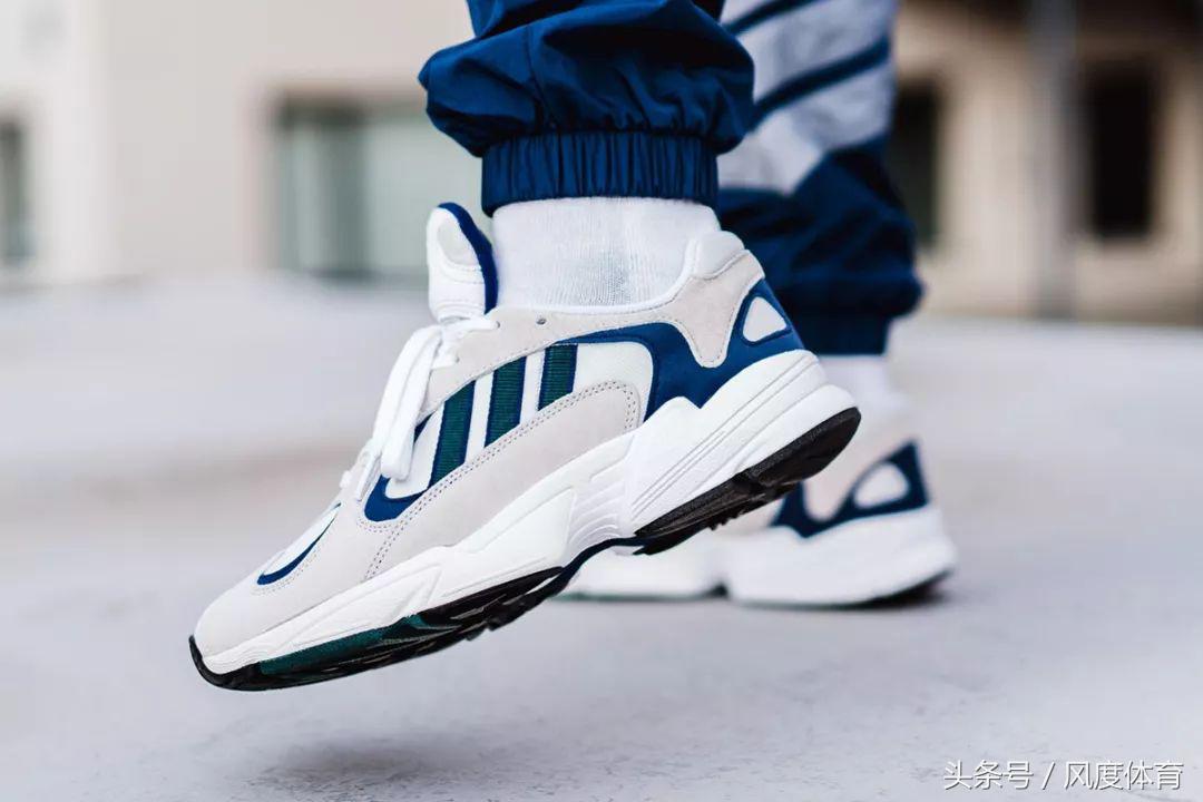 在家里改造一个海洋球馆,在家里布置篮球场