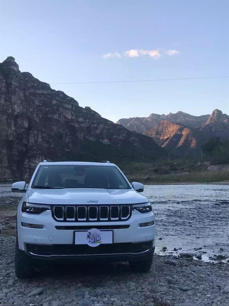 梁洪的私人订制丨用全知全能的Jeep指挥官，载一程惊喜与浪漫