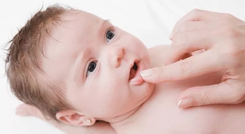 0岁婴儿需要注意什么,0岁宝宝劲大正常吗