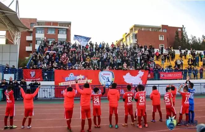 中国足球高光时刻打韩国3-0,扛起足球大旗