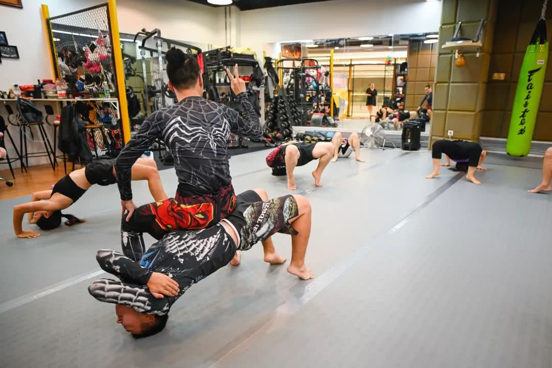 北京路5星拳馆,教练却“打”人无数!竟是彭于晏、颜如晶的最爱