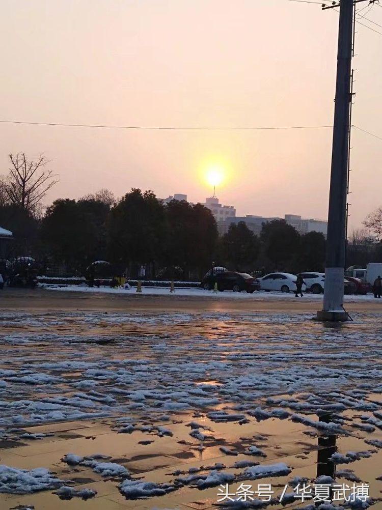 张国鹏钧瓷,张国鹏素描