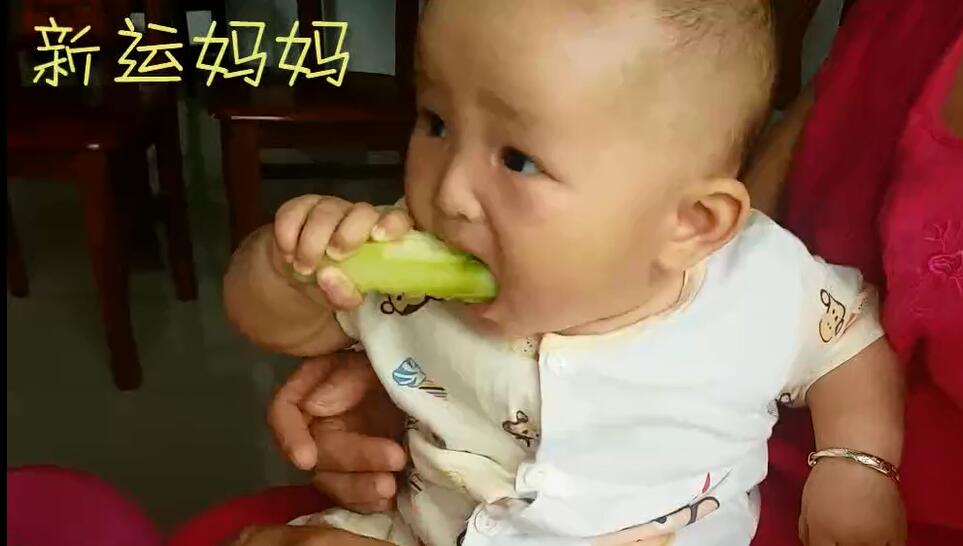 6个月宝宝长牙烦躁怎么办,宝宝几个月出牙疼痛