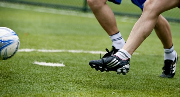 想踢好足球要练什么,足球辅助怎么踢