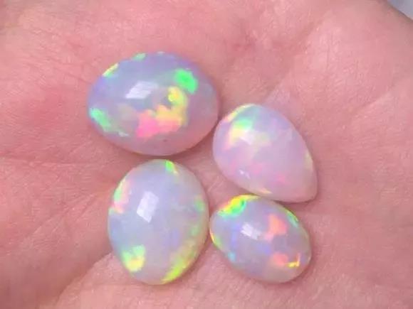 首饰怎么鉴定真假,首饰鉴别真假