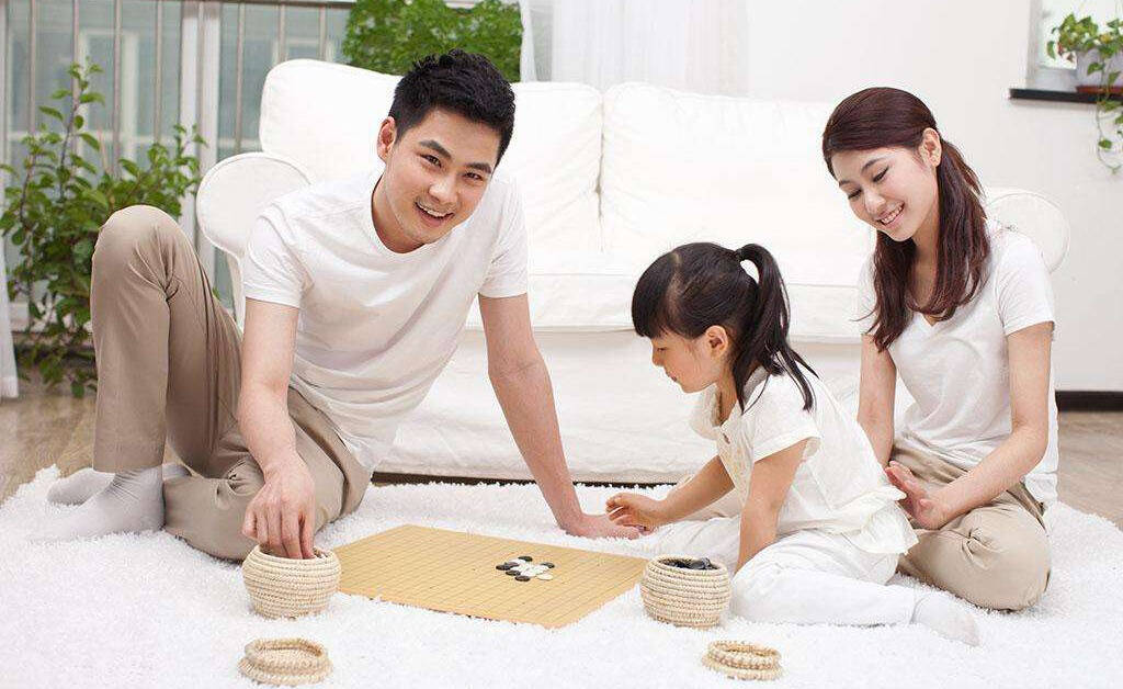 适合爸爸儿子玩的亲子游戏,适合陪孩子玩的游戏棋