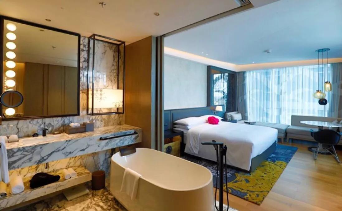 开始转型的万丽酒店焕然一新！时尚？炫酷？