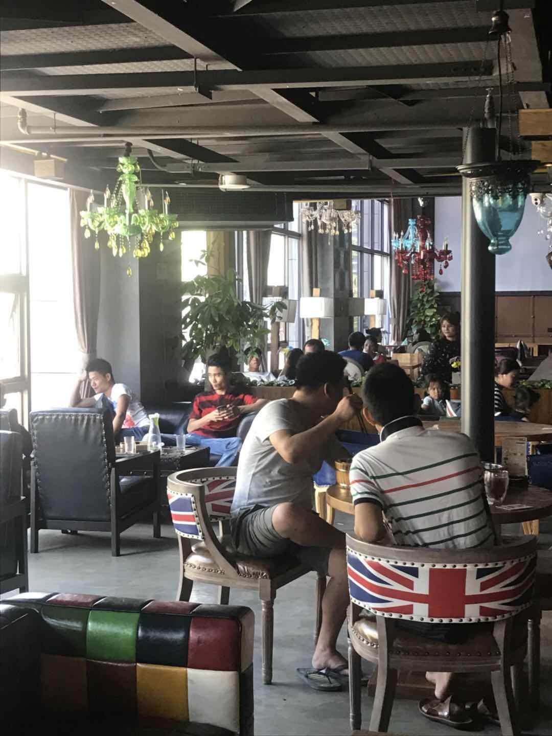 鍜栧暋缁忚惀妯″紡瀵规瘮鍒嗘瀽,灏忓挅鍟″簵缁忓吀缁忚惀妯″紡