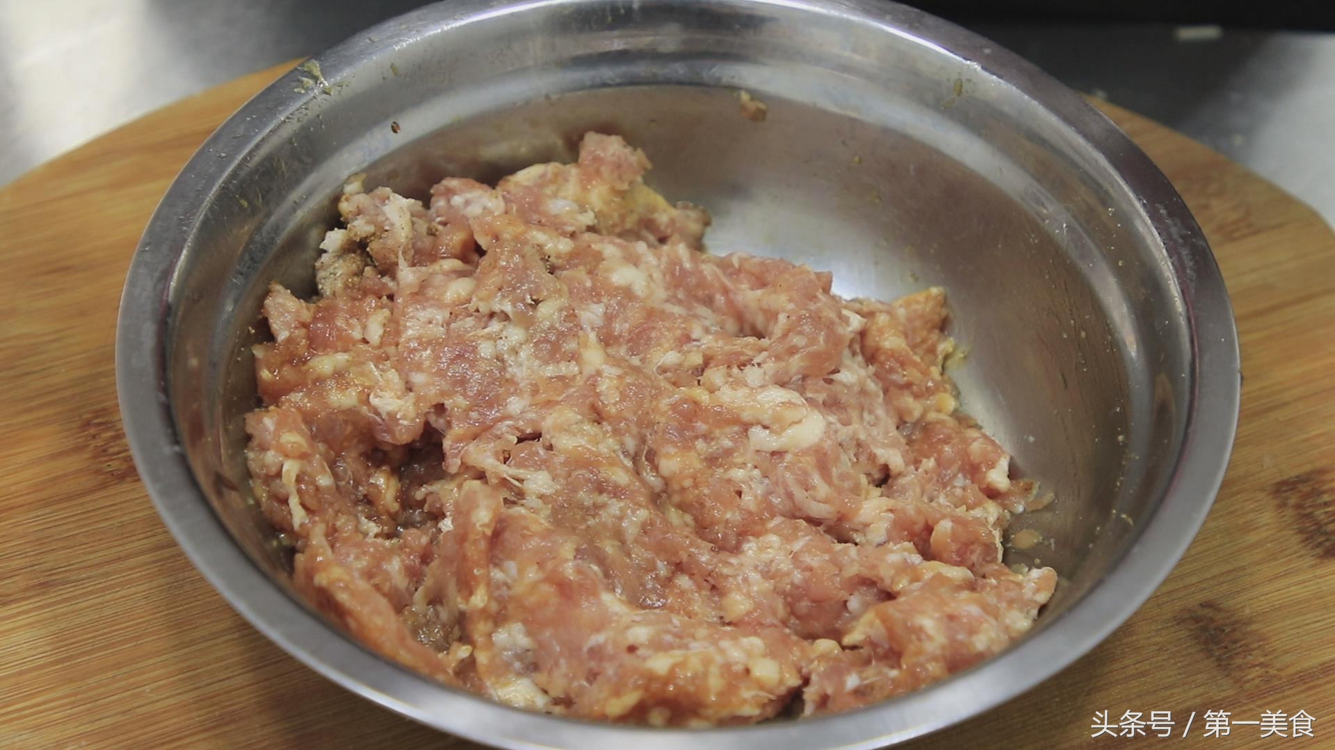 厨师饺子的做法大全,大厨教你饺子馅儿好吃的做法