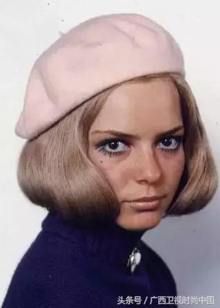 脸型偏长的女生怎样戴贝雷帽好看,什么样的脸型适合戴贝雷帽