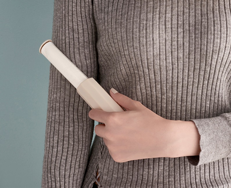 去除大衣灰尘的神器,快速简单去除羊绒大衣粘毛的妙招