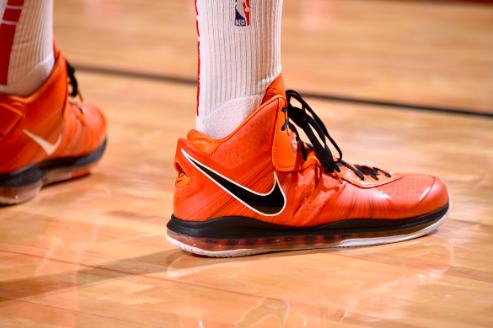 今日球场战靴鉴赏：威少荣登今日鞋头