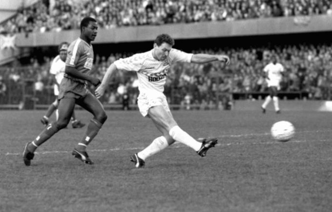 足球运动中的两翼齐飞,足球运动员转行解说