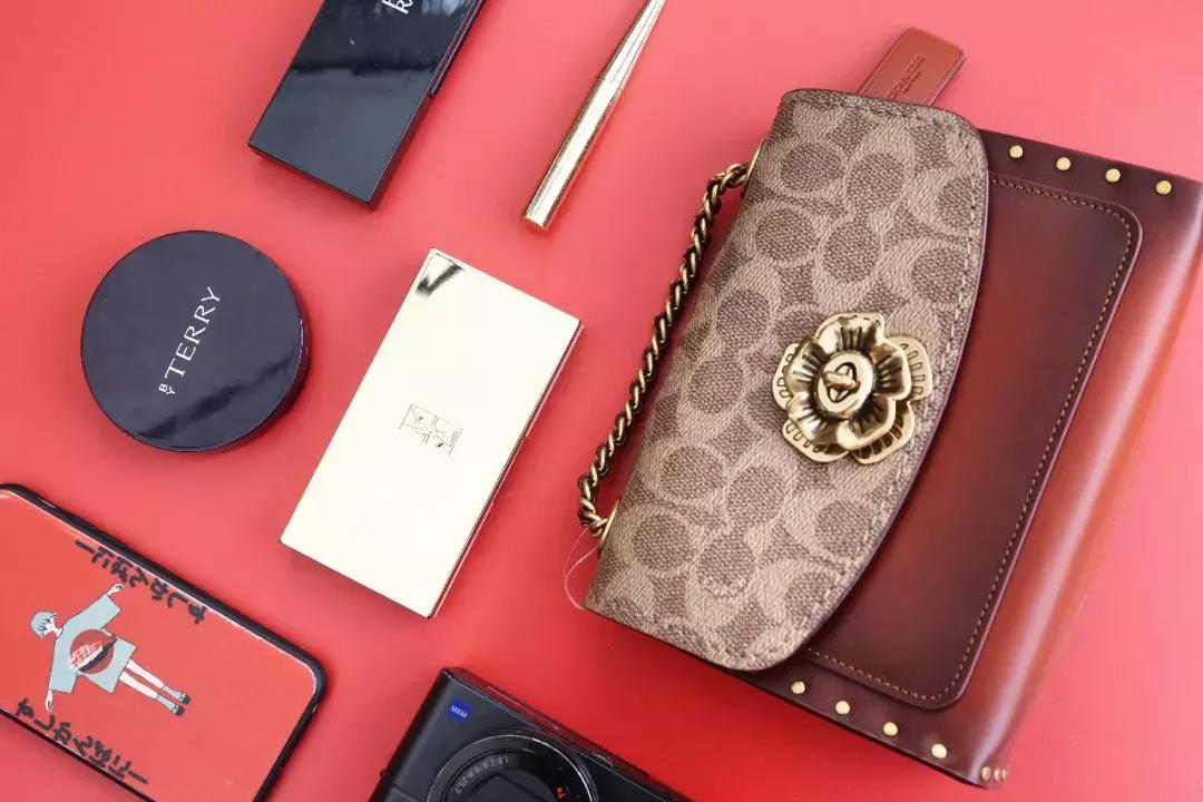 千元包包轻奢品牌,5千左右的经典款包包
