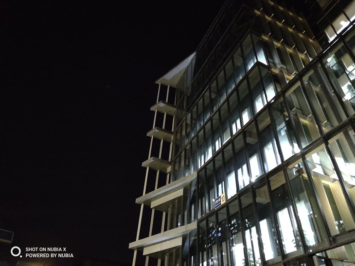 努比亚双摄旗舰曲面屏,努比亚x双屏测评