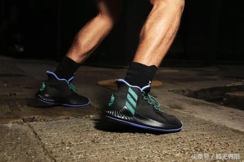 德里克罗斯上脚最后一代签名鞋,花有重开日玫瑰再绽放