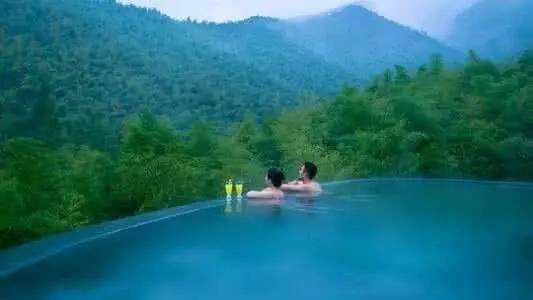 上海泡温泉一日游攻略,江浙沪冬季适合泡温泉旅游攻略