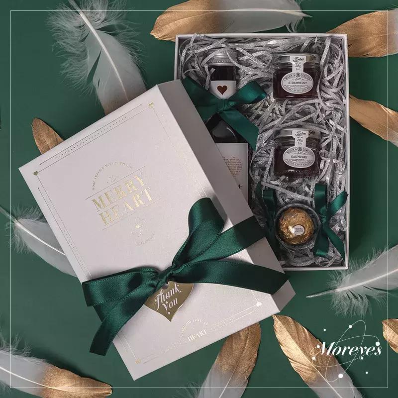 唐嫣大婚婚礼场景曝光伴娘美到爆,唐嫣婚礼上的伴手礼