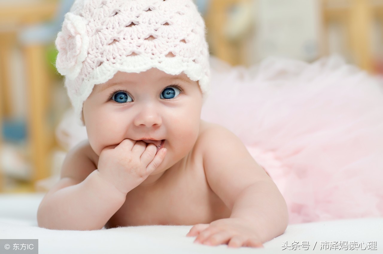 婴儿认生怎么办？做好这3点，帮助宝宝顺利度过认生期