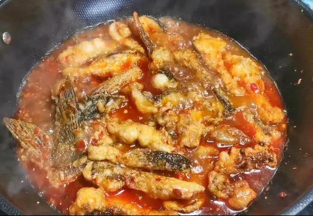 红烧鱼的正确做法这样做出来开胃,教你红烧鱼块的家常做法步骤清晰