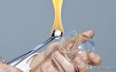 落枕脖子疼最快的缓解手法,落枕后脖颈痛最快的缓解方法