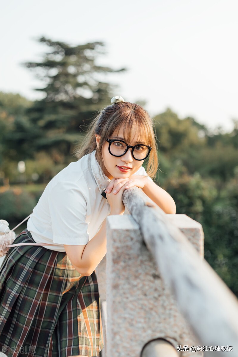 怎么和刚加微信的好友聊天找话题,刚加微信好友聊天技巧