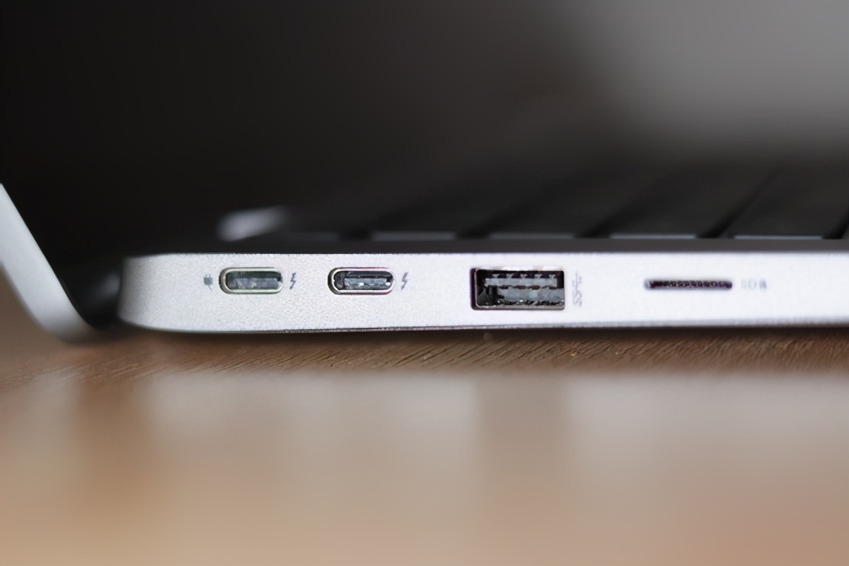 戴尔latitude5330二合一,latitude5320测评