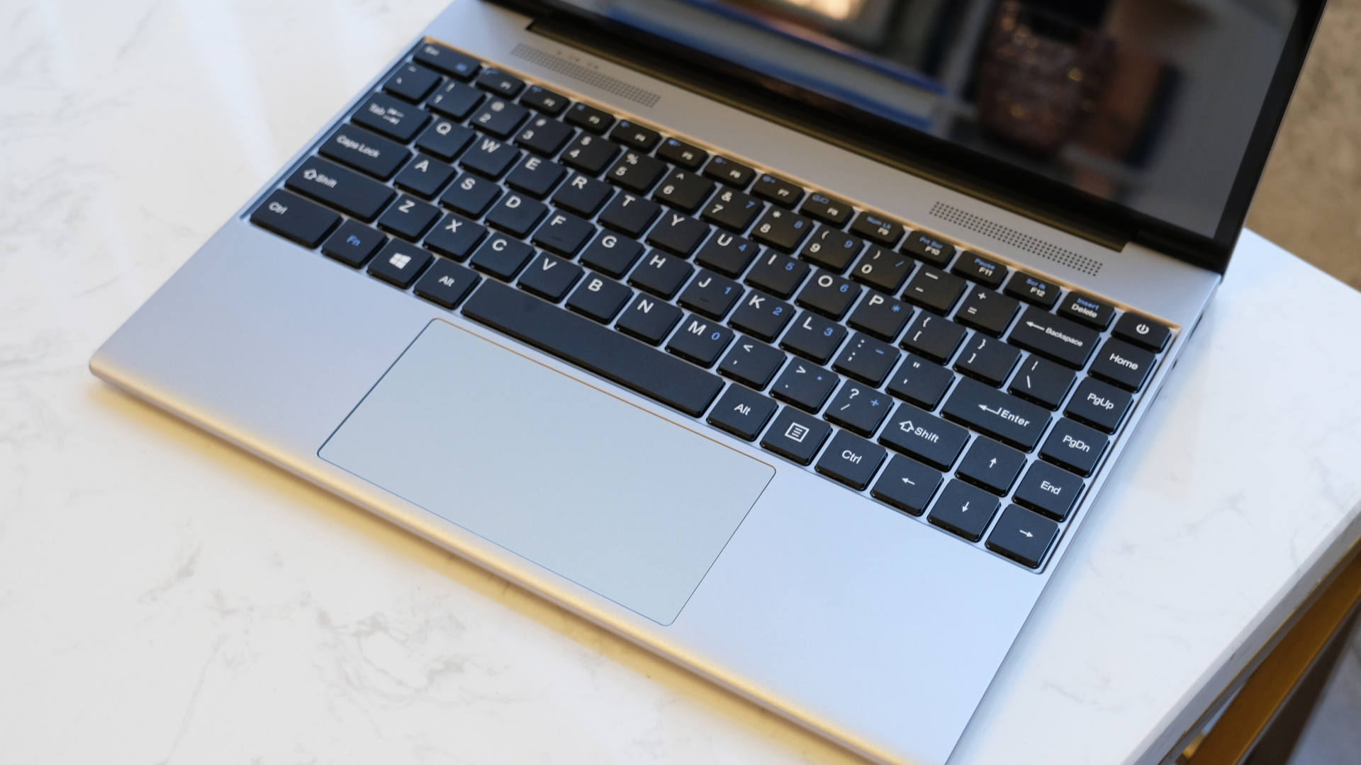 surface和普通笔记本对比,笔记本和surface买哪个版本好