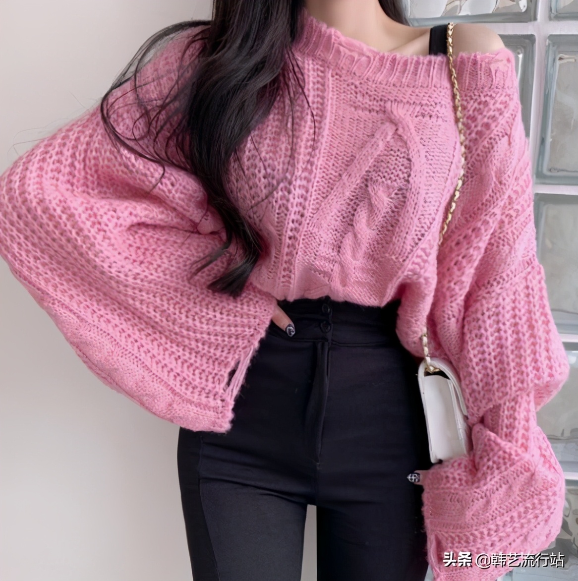 先睹为快:2021春季韩版针织衫新款在明星和模特中流行出现