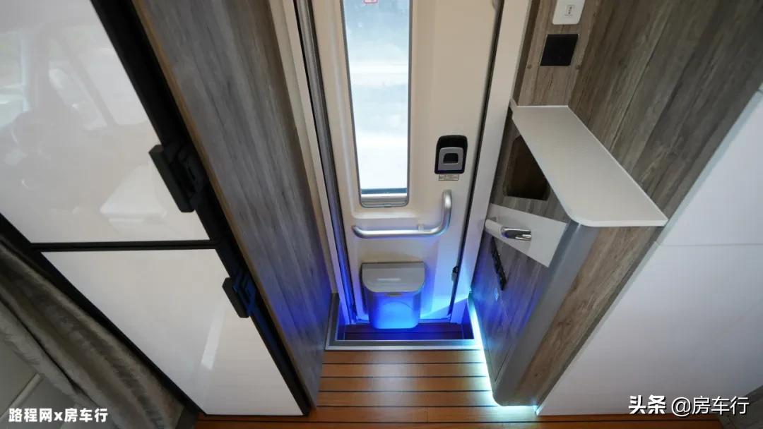 持久续航+超大独立厨卫区，新款霍夫勒启翔后全拓房车