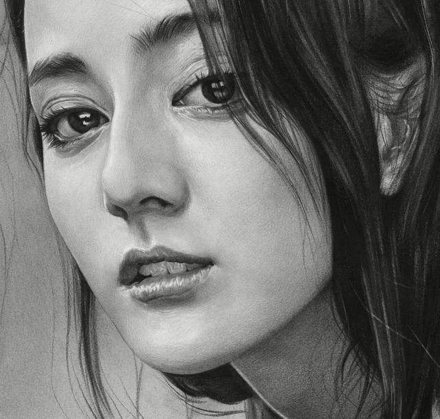 素描用铅笔还是炭笔画的好,炭笔素描和铅笔素描哪种看着更美