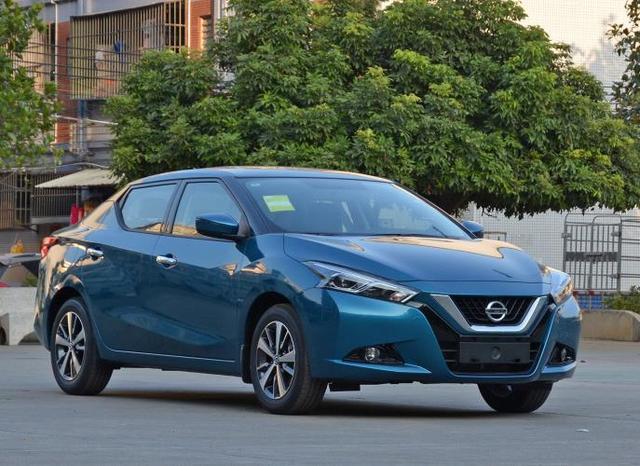 什么档次的人开30万的车呢,什么档次的人开凯迪拉克