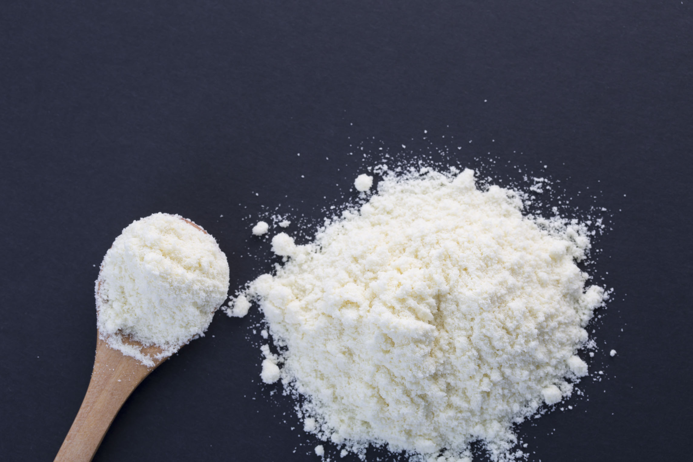 蓝胖子奶粉盖子和底部真假的区别,怎么辨别珍护奶粉真假最简单方法