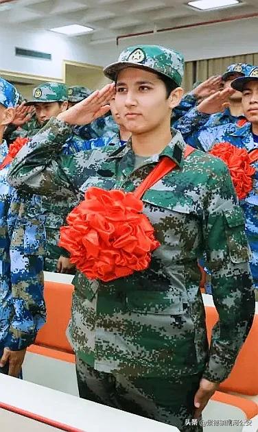 复旦川籍小姐姐,复旦小姐姐采访后续