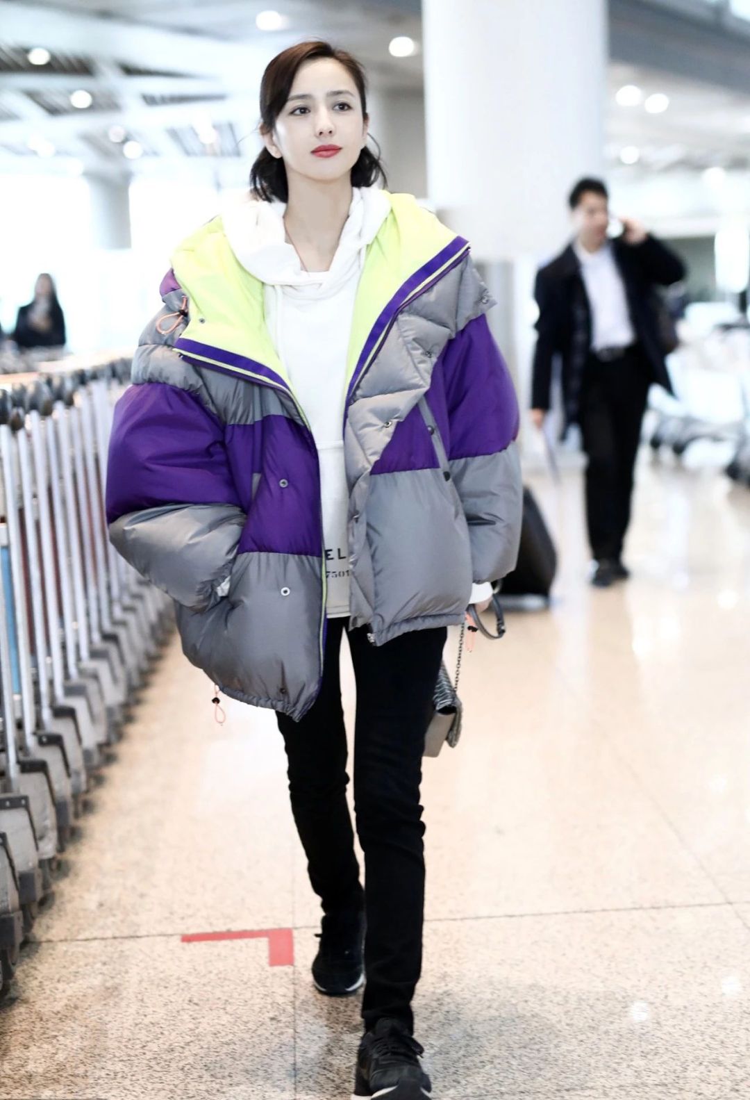 机场女王杨幂,机场女王戚薇杨幂