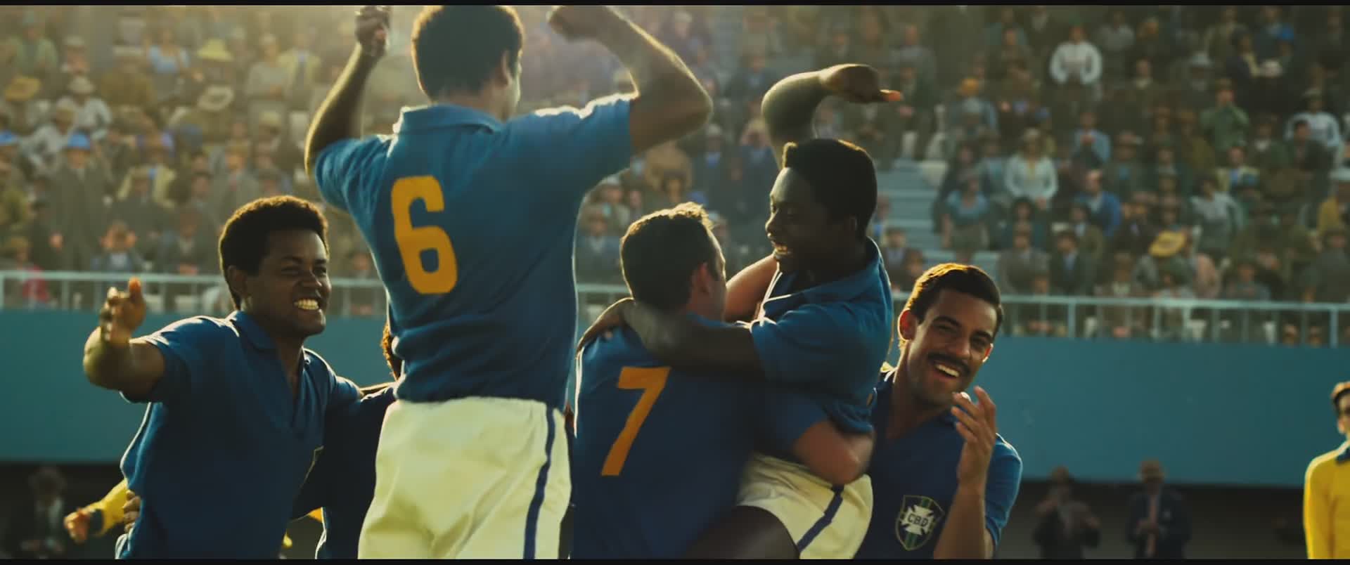 从贫民窟逆袭足球队,从贫民窟到足坛璀璨的巨星