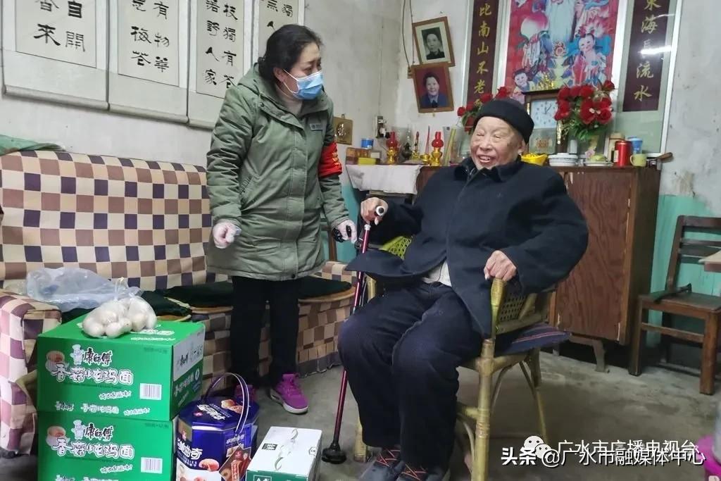 战役一线致敬寒风冷雨中的坚守,致敬绽放在战役一线的铿锵玫瑰