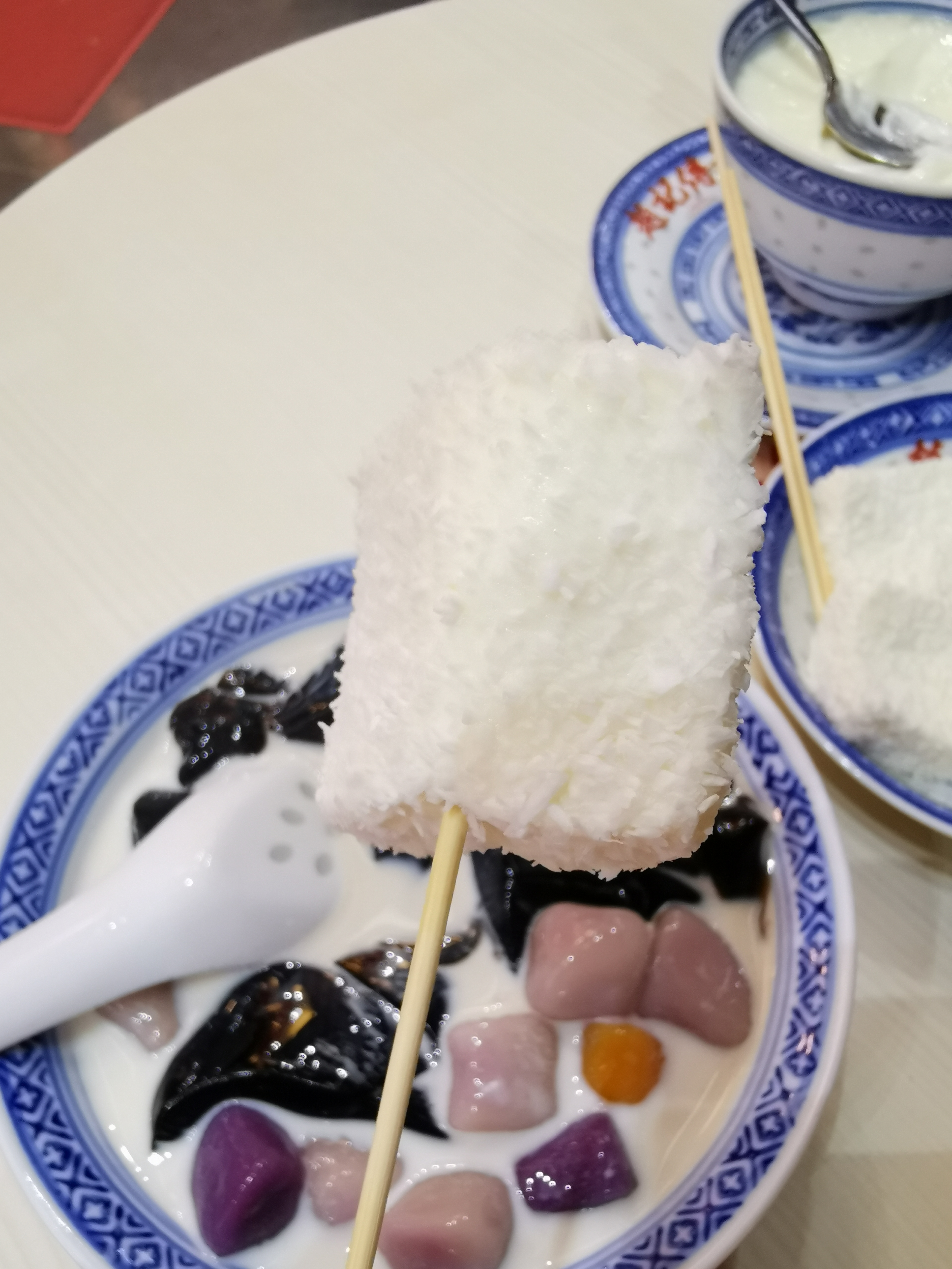 吃到自己破产！篇七：广州网红牛奶甜品连锁店——赵记传承探店