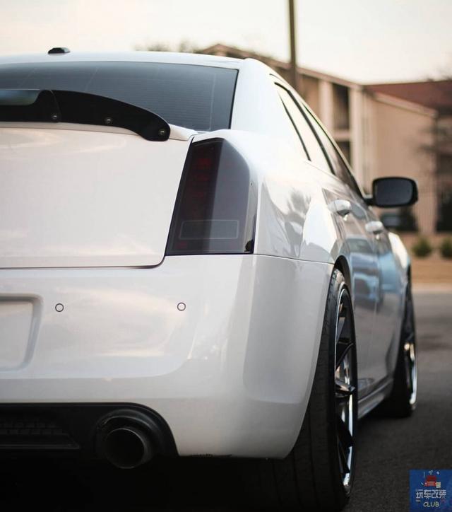 克莱斯勒300s,克莱斯勒300加长车