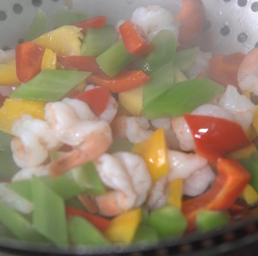 核桃鲜虾,核桃跟虾仁