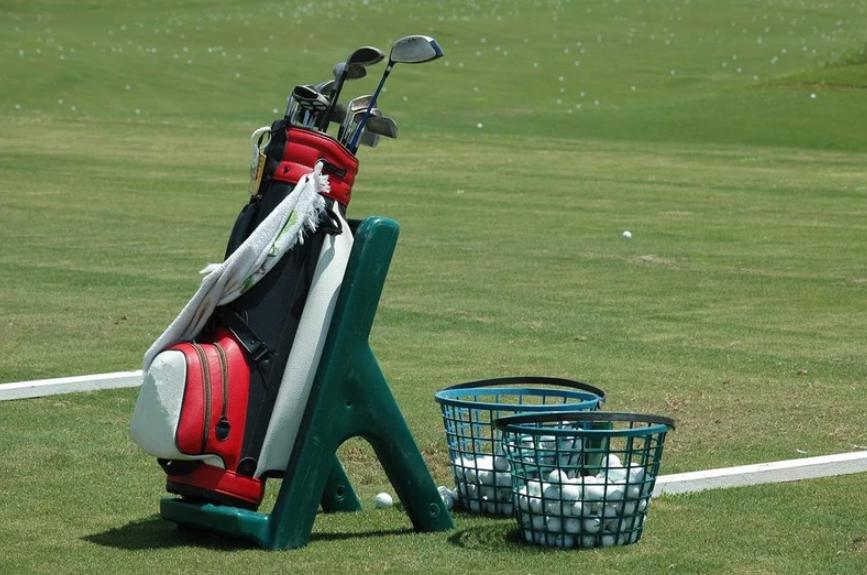 高尔夫当球童怎样表现自己,高尔夫当球童有什么要求