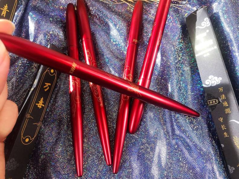 一笔勾勒的眼线笔,一笔眼线笔