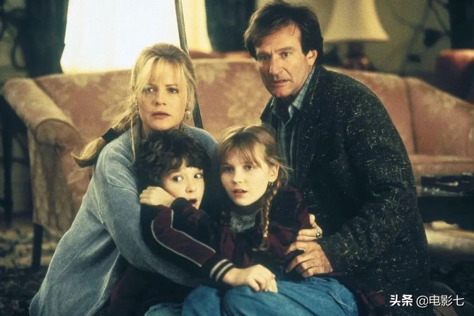 色香味俱全,从童年阴影到成人喜剧,别小看女神这部「R级」片