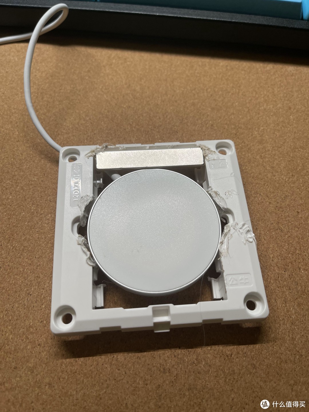 86底盒MagSafe磁吸固定手机无线充电改造方案