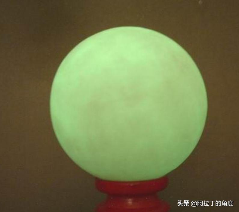 每天都有陨钻出现，别有用心的人不要再发布了，还石友一片净土