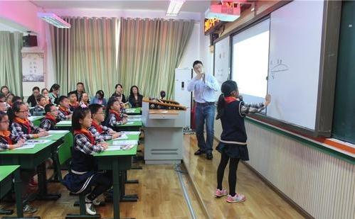 小孩该上初中了啥也学不会怎么办,小孩四年级了不愿意学习怎么办