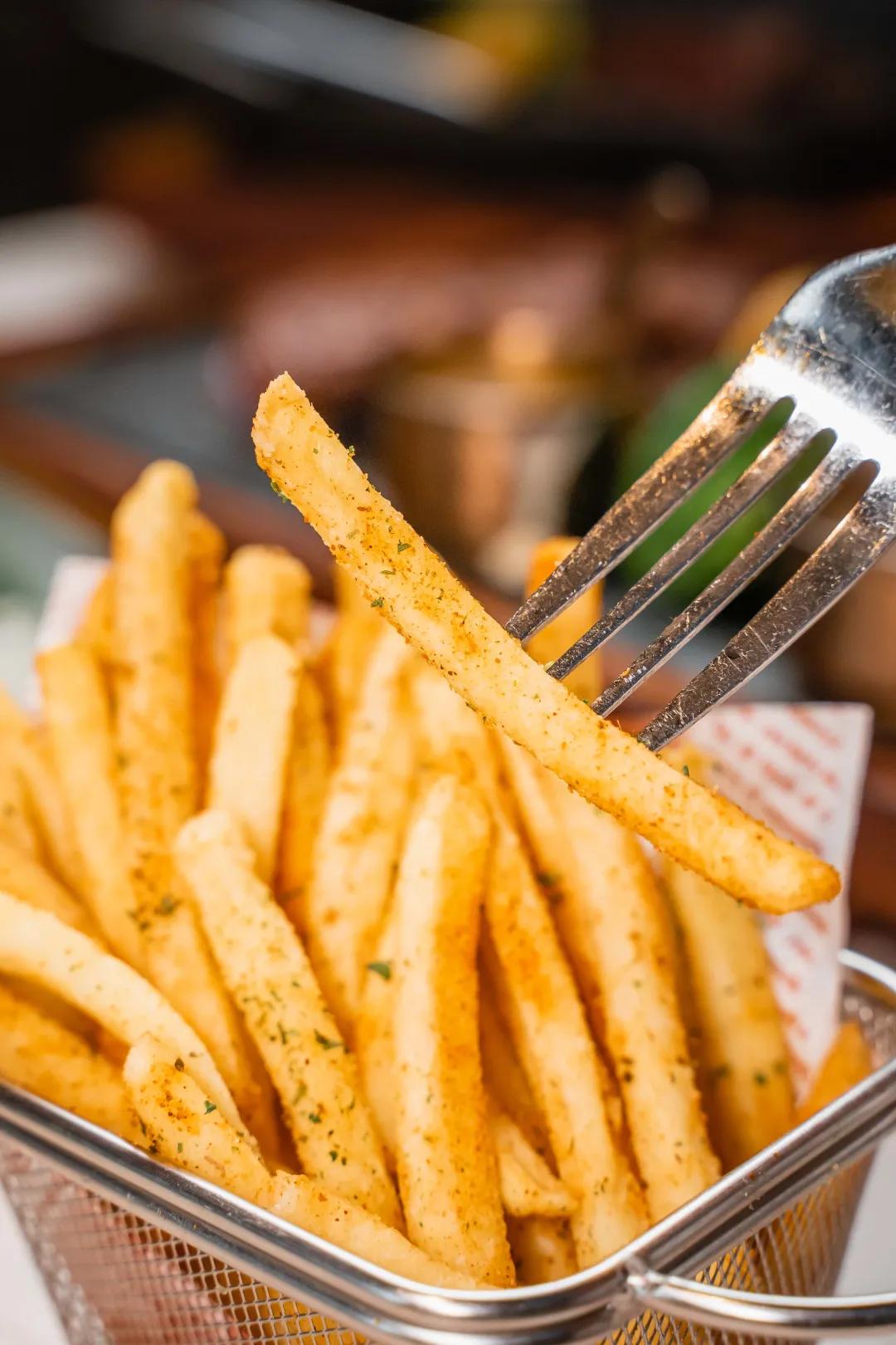 吃「M5和牛」!喷火一米高才能吃!北京路、岗顶...