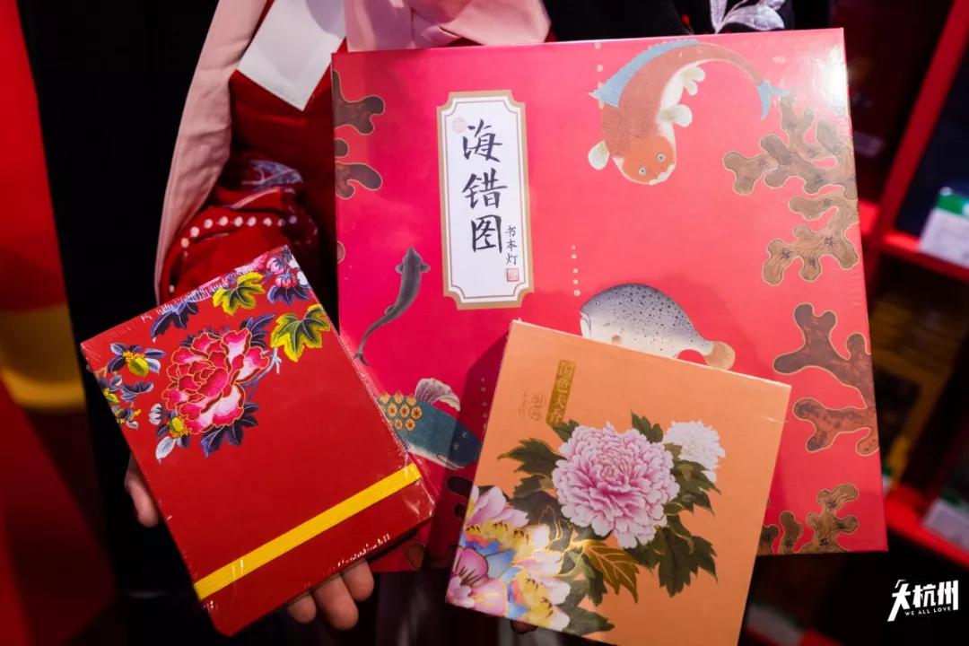 在杭州遇见紫禁城！宫灯前祈福、畅音阁迎新！来这里过故宫中国节