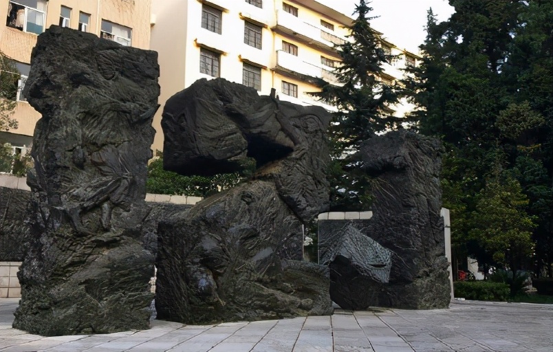 昆明动物博物馆免费开放时间,昆明博物馆和云南博物馆哪个好